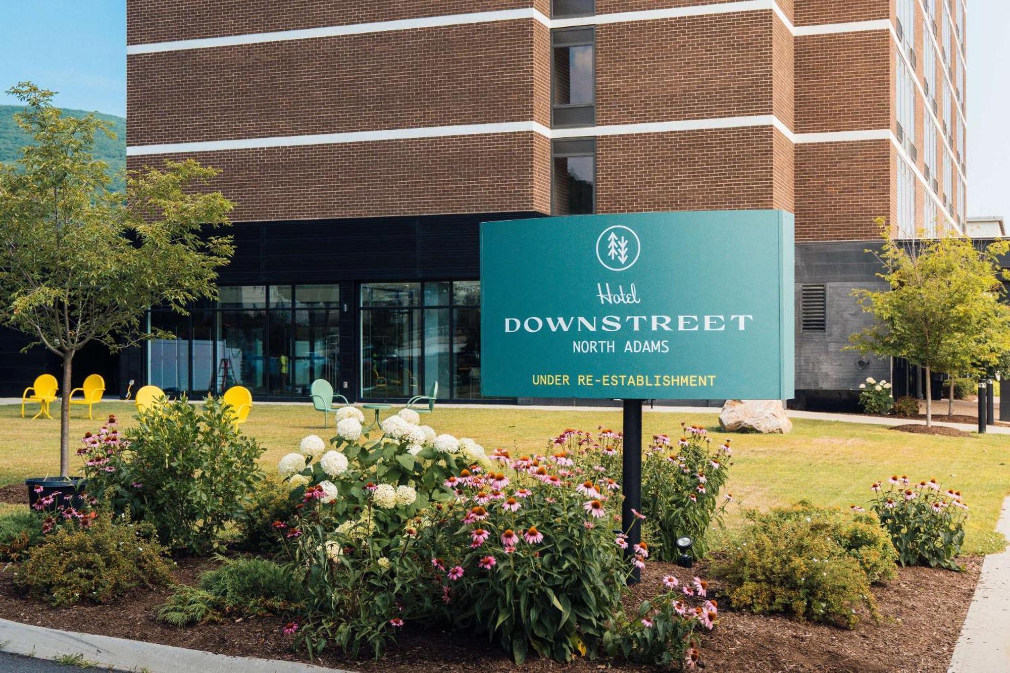 Hotel Downstreet, Ascend Hotel Collection North Adams Exteriér fotografie